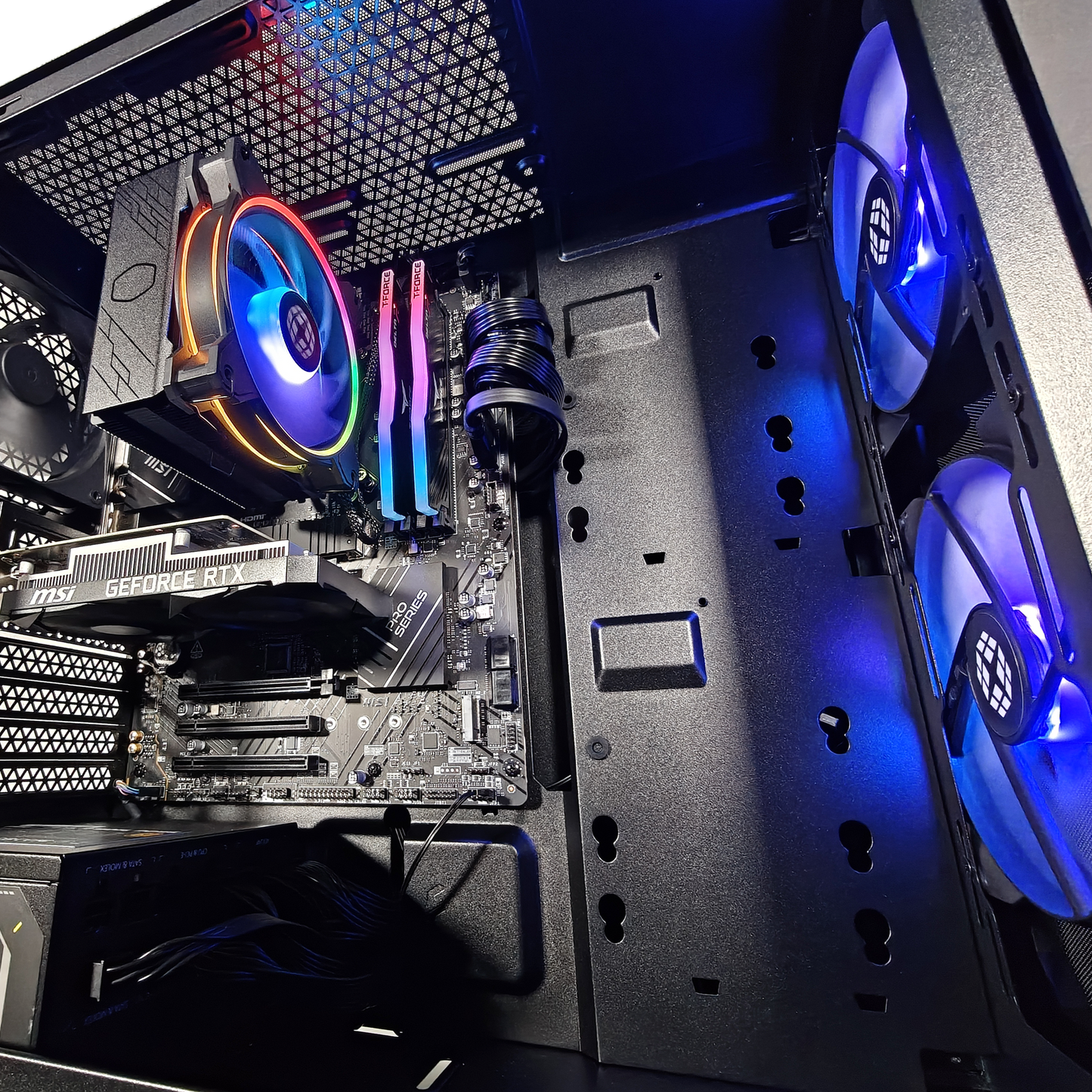 Focus Essential — RTX 3050, Core i3-12100F, 16GB DDR4, 1TB SSD