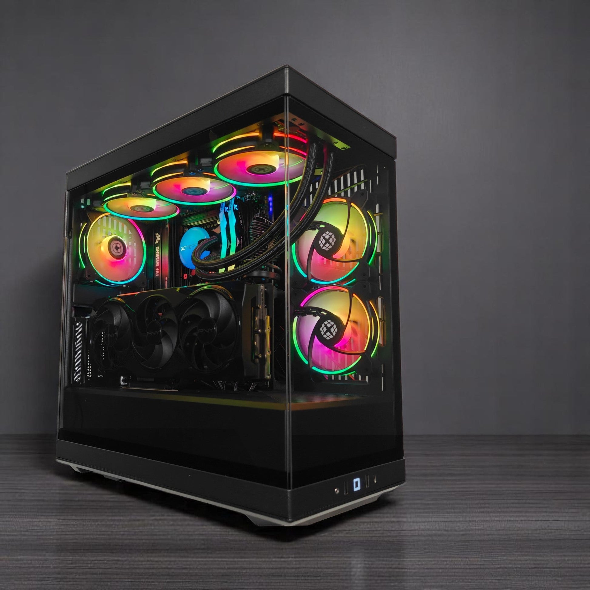 Y40 Ultimate — RTX 5080, Core Ultra 7 265K, 32GB DDR5, 2TB SSD