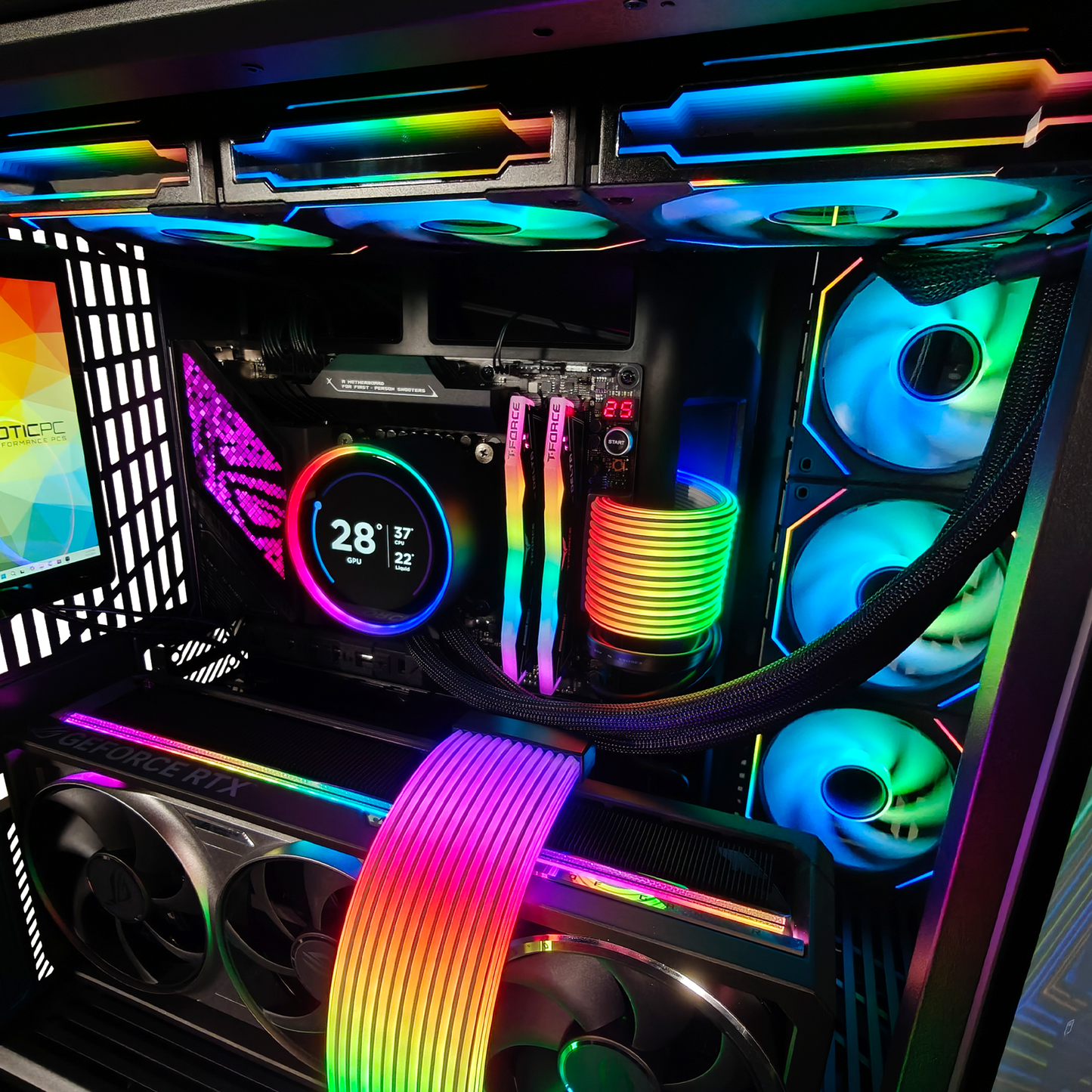Y70 Ultimate X — RTX 5080, Core Ultra 7 265K, 32GB DDR5, 2TB SSD